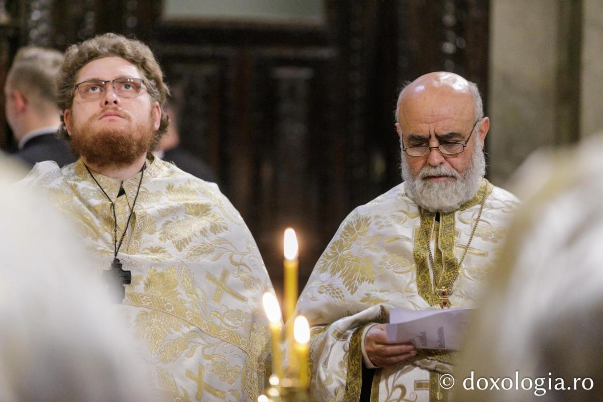 Priveghere în cinstea Sfântului Ierarh Andrei Criteanul la Catedrala Mitropolitană din Iași / Foto: pr. Silviu Cluci