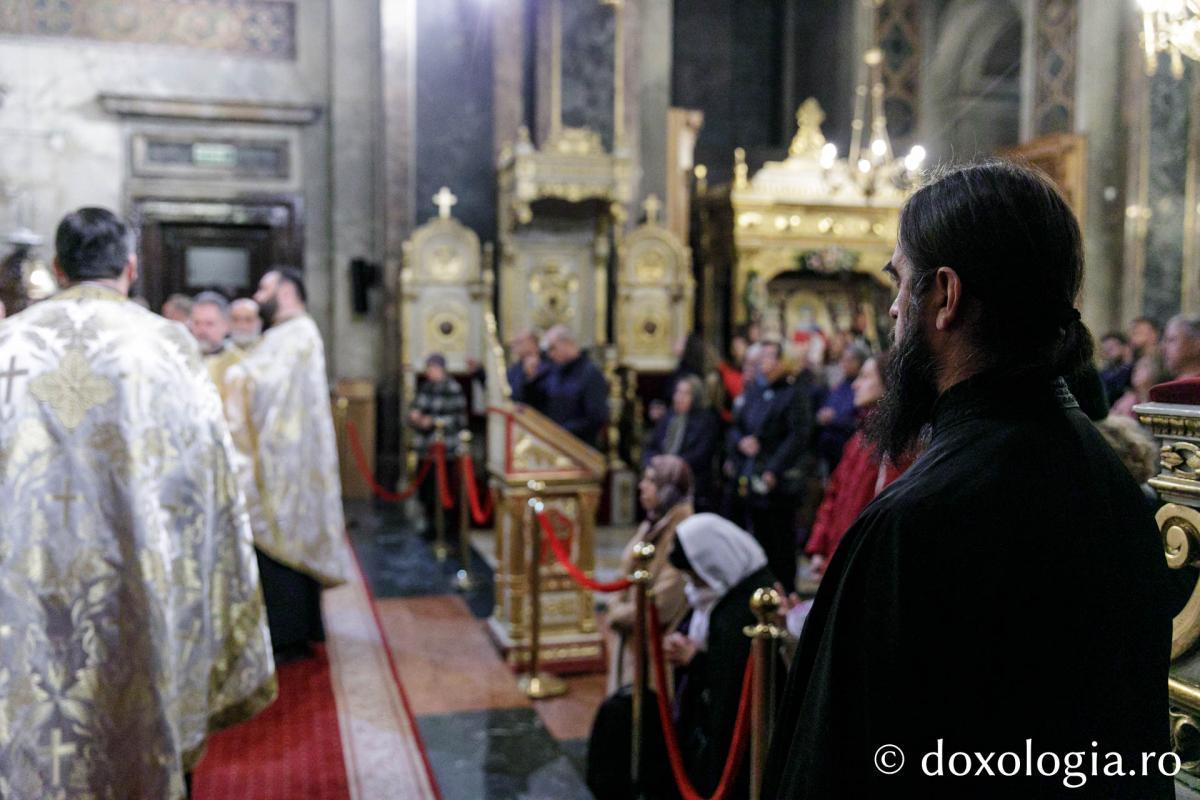 Priveghere în cinstea Sfântului Ierarh Andrei Criteanul la Catedrala Mitropolitană din Iași / Foto: pr. Silviu Cluci