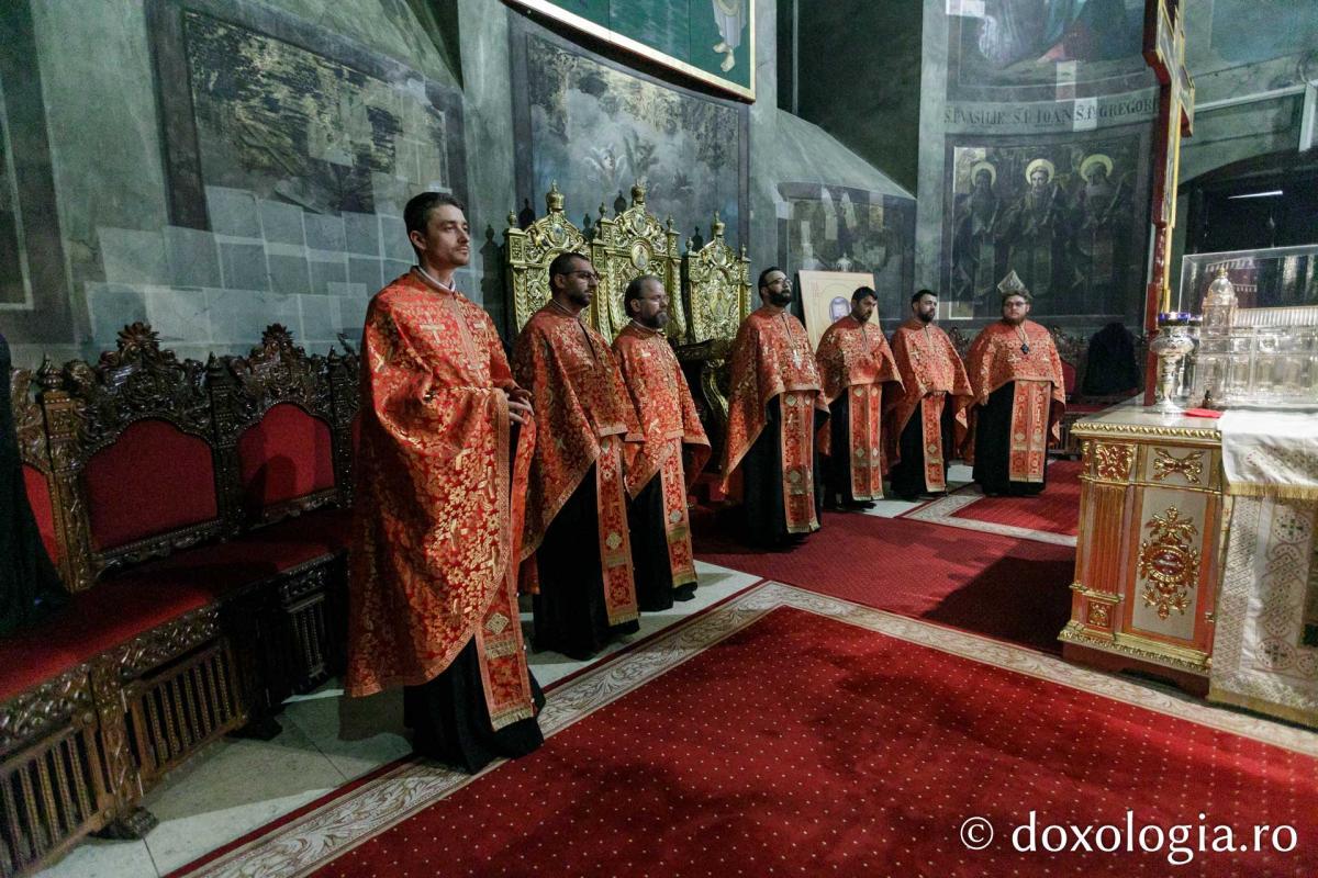 Priveghere în cinstea Sfântului Gheorghe la Catedrala Mitropolitană din Iași / Foto: pr. Silviu Cluci