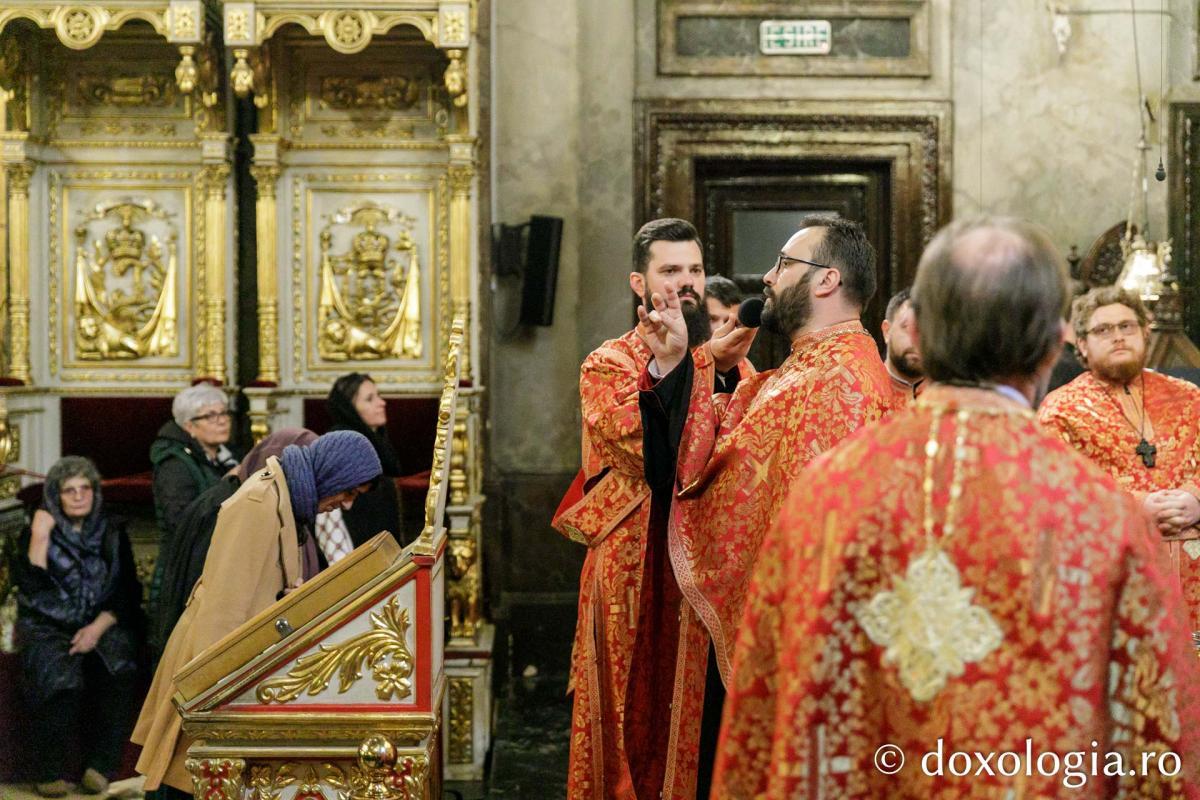 Priveghere în cinstea Sfântului Gheorghe la Catedrala Mitropolitană din Iași / Foto: pr. Silviu Cluci