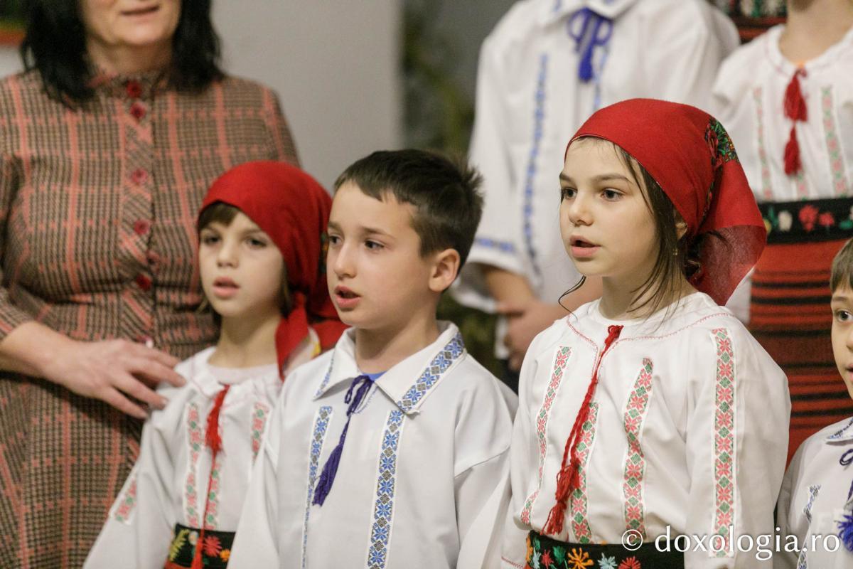 Centrul de zi pentru copii „Mia Casa Inculeț” Bârnova – Colindători la Reședința Mitropolitană 2023