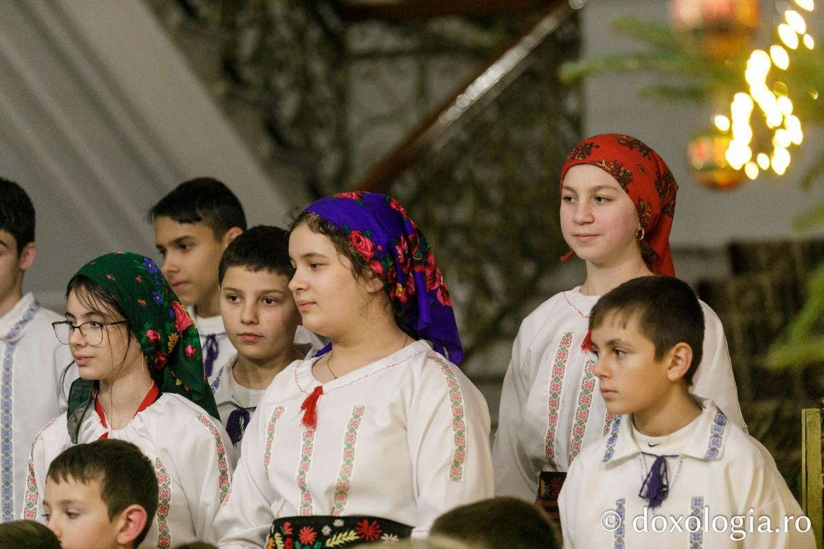 Centrul de zi pentru copii „Mia Casa Inculeț” Bârnova – Colindători la Reședința Mitropolitană 2023