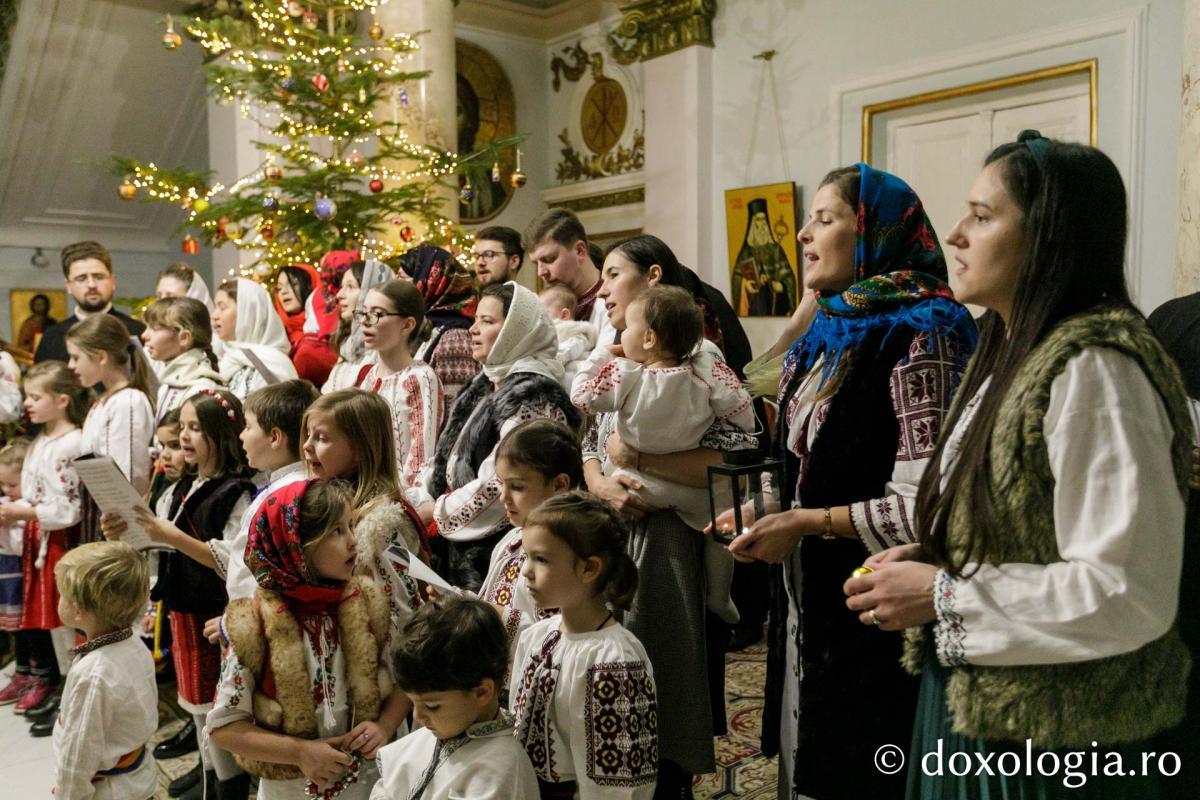 Familiile diaconilor Catedralei Mitropolitane din Iași – Colindători la Reședința Mitropolitană 2023