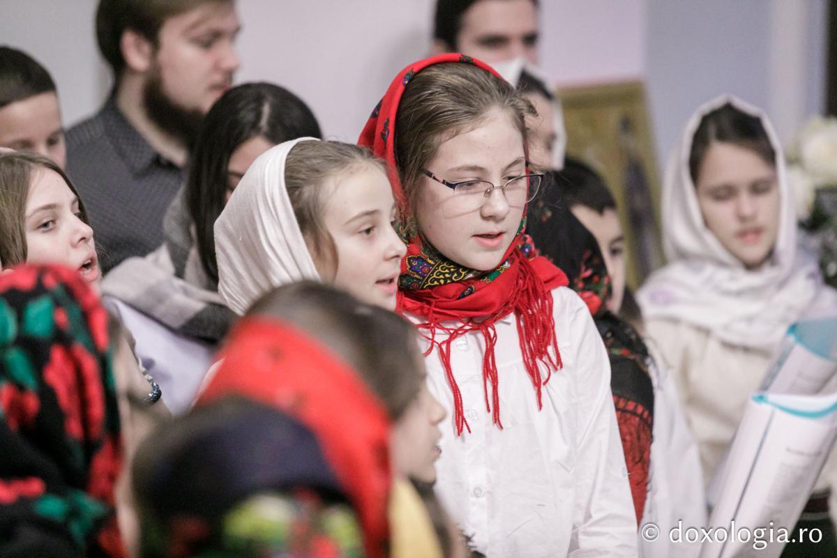 Parohia Liteni | Colindători la Reședința Mitropolitană Parohia Liteni | Colindători la Reședința Mitropolitană