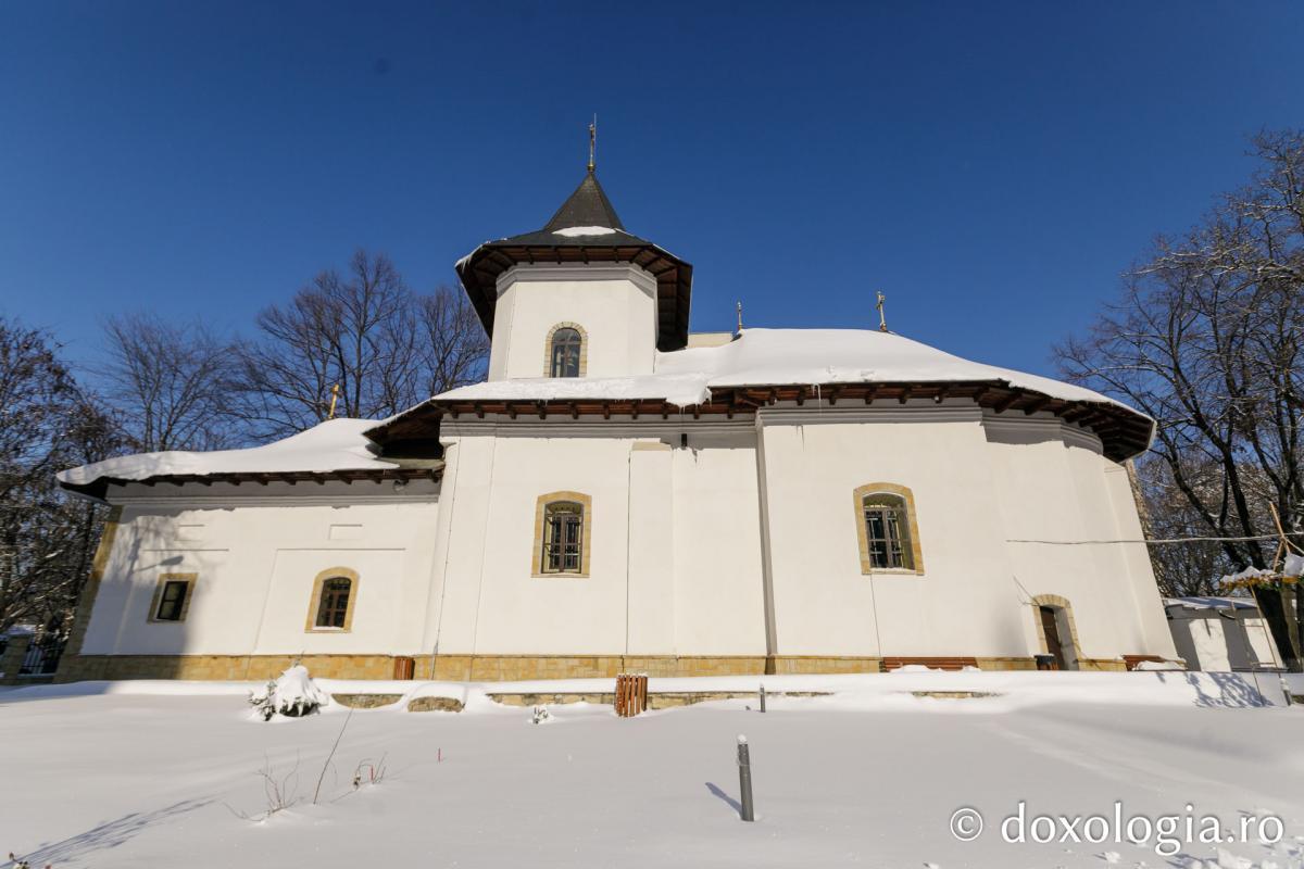 Biserica „Sfântul Nicolae” - Ciurchi / foto: pr. Silviu Cluci