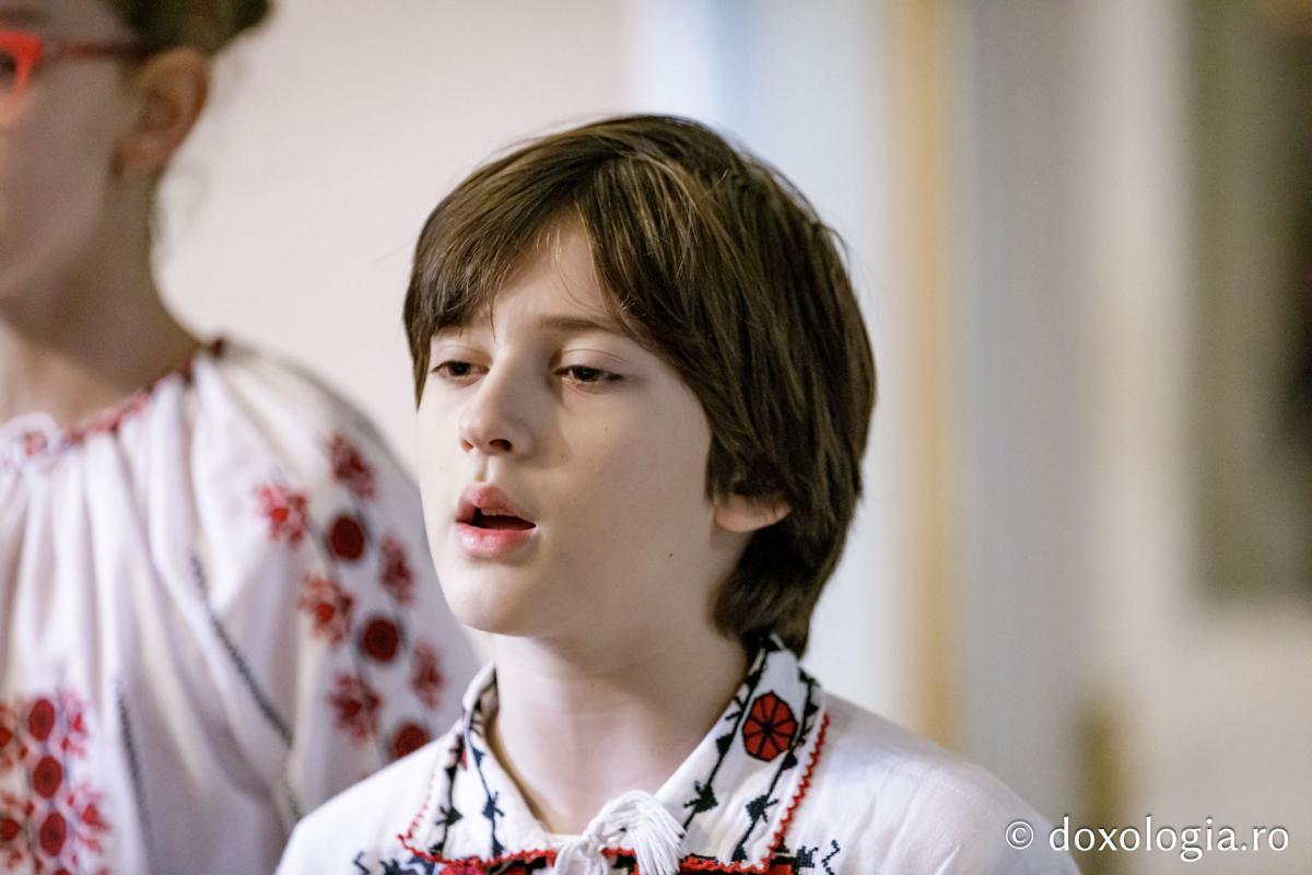 Școala Gimnazială ,,Titu Maiorescu” din Iași, Clasa a III-a D – Colindători la Reședința Mitropolitană 2024 Școala Gimnazială ,,Titu Maiorescu” din Iași, Clasa a III-a D – Colindători la Reședința Mitropolitană 2024