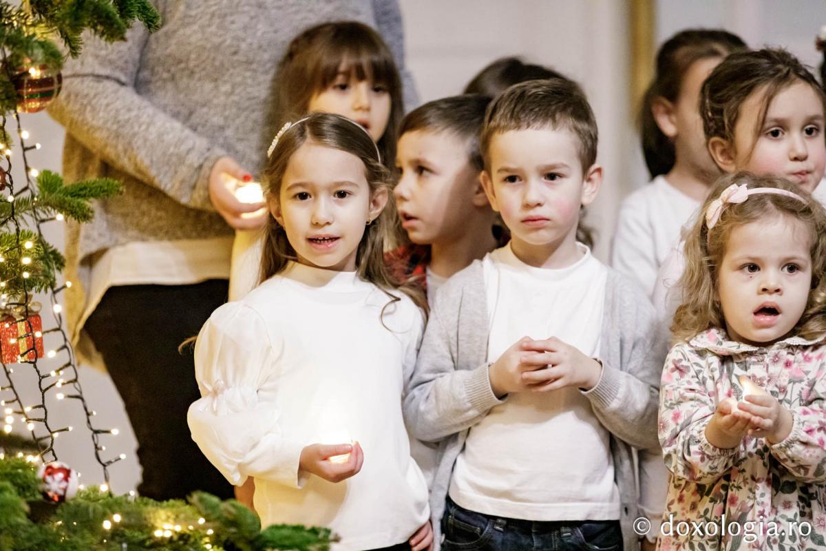 Grădinița FP1 Iași – Colindători la Reședința Mitropolitană 2024