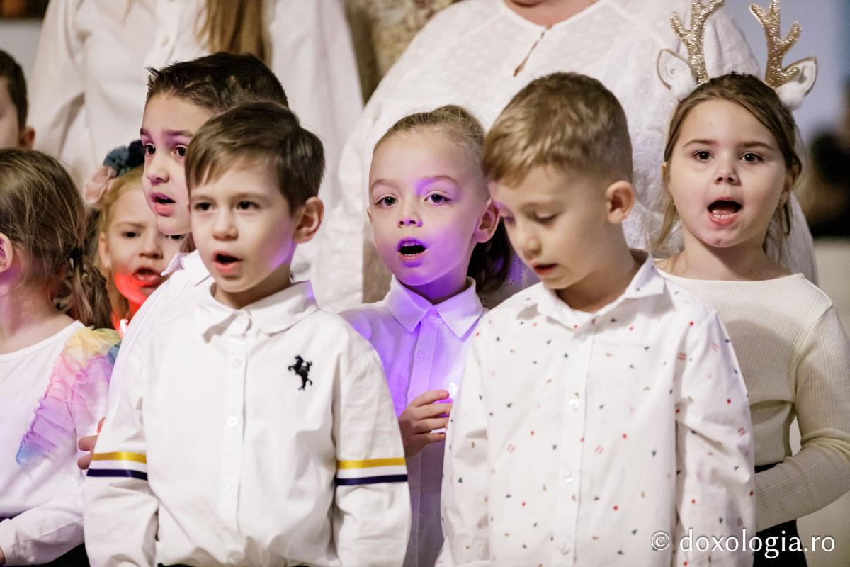 Grădinița FP1 Iași – Colindători la Reședința Mitropolitană 2024