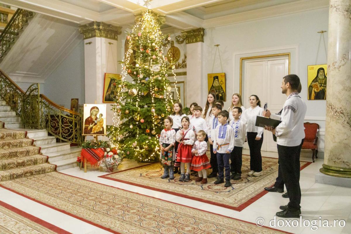 Corul de copii al parohiei „Sfântul Haralambie” din Iași